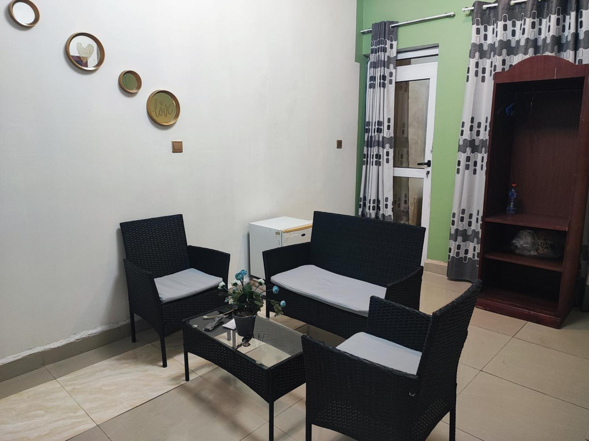 Ellisa Hospitality And Spa Hotel Accra Kültér fotó